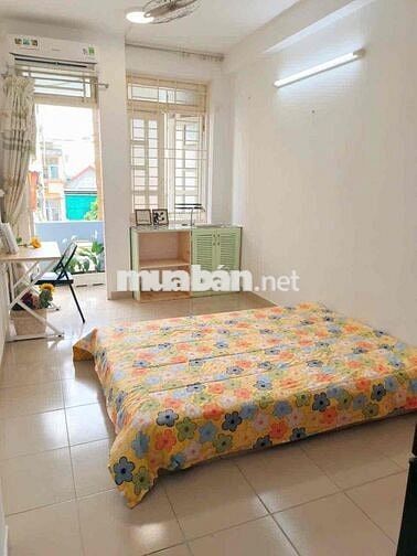 Phòng Studio Ban công, Máy giặt riêng, gần ngã 4 Phú Nhuận
