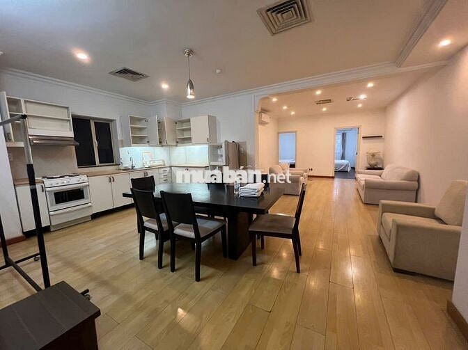 Cho thuê Căn hộ 2n1k 120m2 Phố Nguyễn Du, full đồ, thang máy, giá 15tr