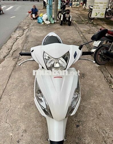 🟢🟢 Vision trắng đen đký 2012 xe đẹp có trả gõp