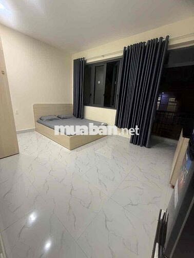 CHO THUÊ PHÒNG FULL NỘI THẤT BAN CÔNG TRUNG TÂM NHÀ BÈ