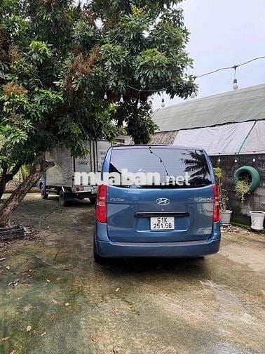 Hyundai Starex 2009 2.5D MT - 150000 km