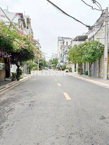 Thơm đất hẻm xe hơi đường số 49 ,110m2 quận 7