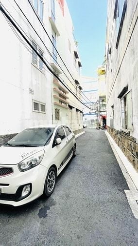 GẤP BÁN PHÚ NHUẬN- HẺM XE HƠI VÀO NHÀ- 50m2(4,5x11)- 4 TẦNG- 10,8 TỶ