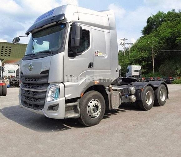 Bán 2 xe đầu kếo ChengLong 2015 mua chính hãng, máy đang chạy tốt