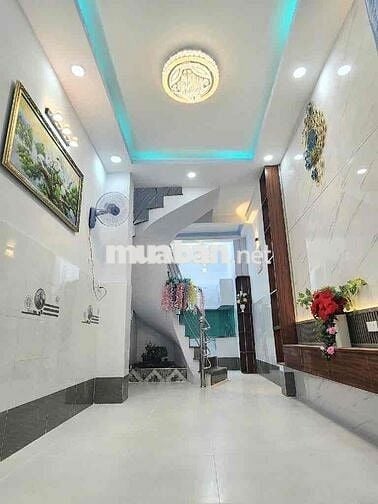 NHÀ ĐẸP 4 TẦNG 5 PHÒNG NGỦ - GẦN CẦU CHÀ VÀ - GIÁP QUẬN 5 CHỈ 4,85T