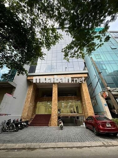 Toà nhà cực đẹp, full kính, thông sàn, đủ PCCC, giá đẹp