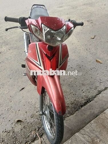 Xe máy Yamaha Sirius màu đỏ sản xuất 2010