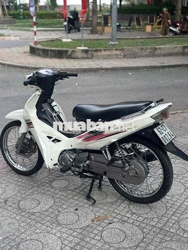 CẦN BÁN SIRIUS 2012