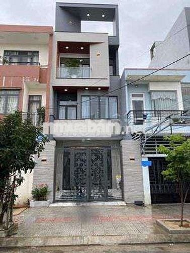 Nhà đẹp full nội thất cao cấp y hình GẦN KHU TÊN LỬA