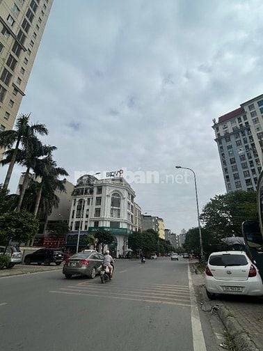 🏢 Nhà em cho thuê nhà làm văn phòng mặt phố Hà Cầu