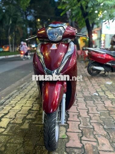 Xe máy Honda Lead 125 Smartkey màu đỏ 2020