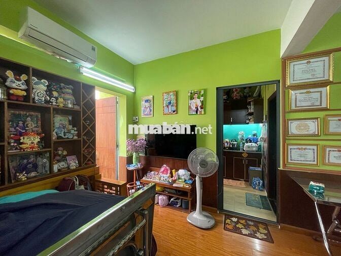 Căn góc 60 m2 2 PN Cư xá độc lập B, 245 đường Độc Lập Q. Tân Phú