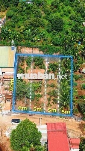 4lô ngay cầu Đinh Tiên Hoàng thổ cư nhiều 5x30 không lỗi phường BMT