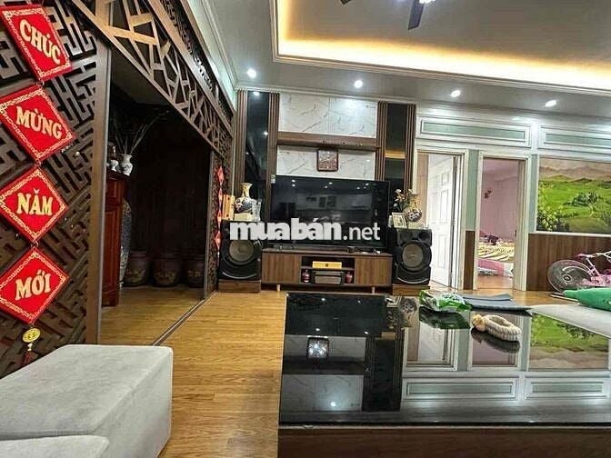 🌟 Bán căn hộ cao cấp 151 Nguyễn Đức Cảnh – 130m² ,full nội thất gỗ sin