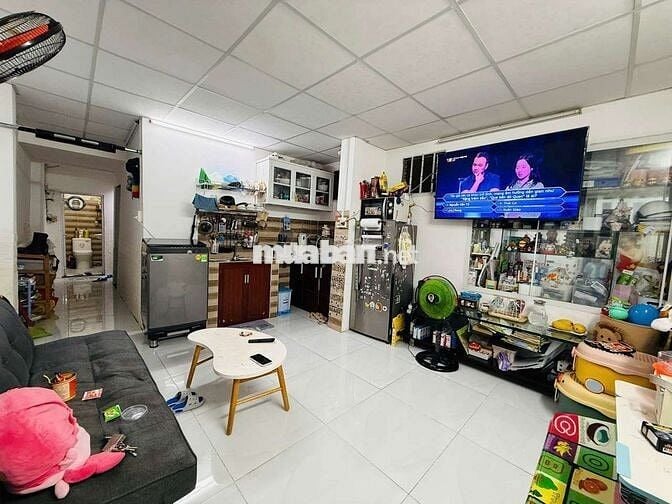 Nhà cho thuê... CC căn hộ CXTĐ. đường TĐ, phường 27, quận Bình Thạnh.