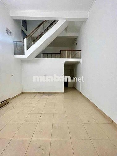 Cực hiếm! Tây Sơn, 50m ô tô tránh, 2 thoáng, nhà dân. 28mx4T. Chỉ 6,2t