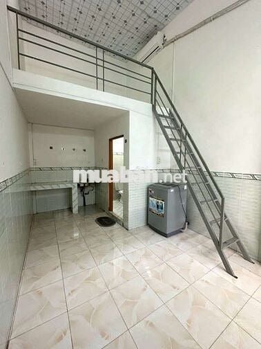 CHO THUÊ PHÒNG TRỌ 
mới sơn sửa lại
Nguyễn Văn Cừ gần ĐH Y Dược