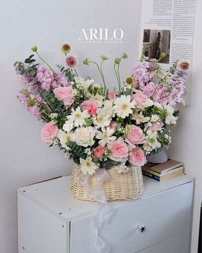 ARILO – Lẵng hoa sang trọng, tinh tế và mang đậm dấu ấn riêng