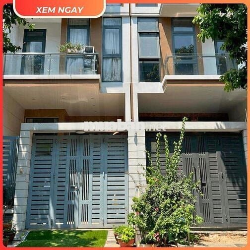 Nguyên căn 5x22m, hầm 4 tầng - Giá chỉ 35 triệu - Vạn Phúc City