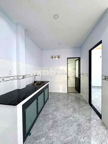 cho thuê nhà mới xây đẹp d xe hơi 3 p ngủ p Tân phong