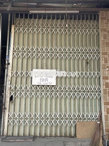 Mặt bằng kinh doanh và ở 35m2 Trần Quốc Toản P. An Bình