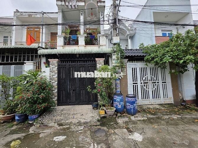 Nhà phố 74m 3 phòng ngủ gần chợ Dĩ An 1 và BigC Go