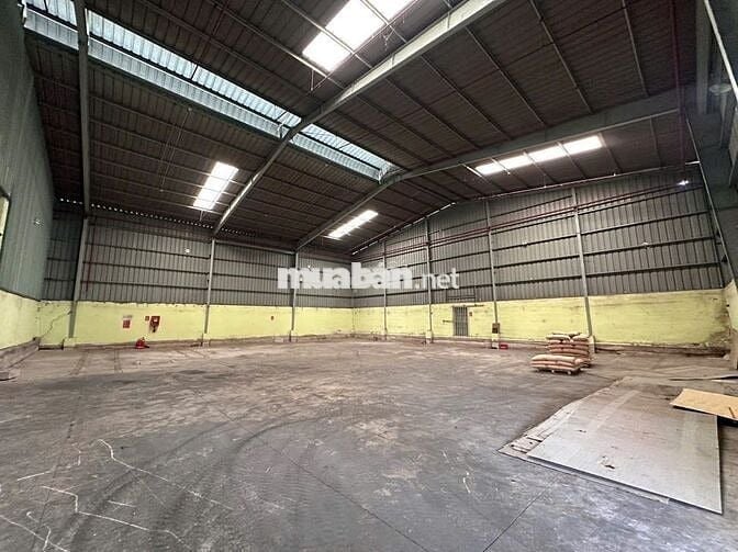 Cho thuê mặt bằng kho bãi Quận 7 DT 1000m giá chỉ 120tr.