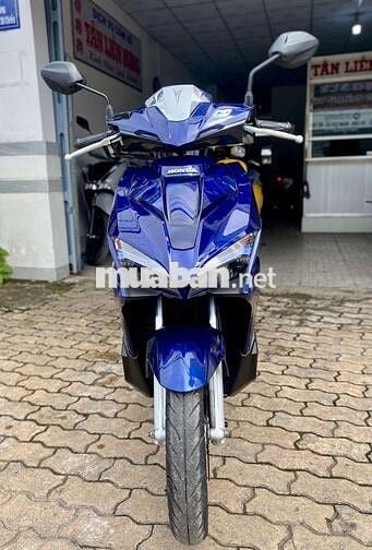 Honda AIRBLADE 125Fi Smartkey 2018 Biển số 333.52