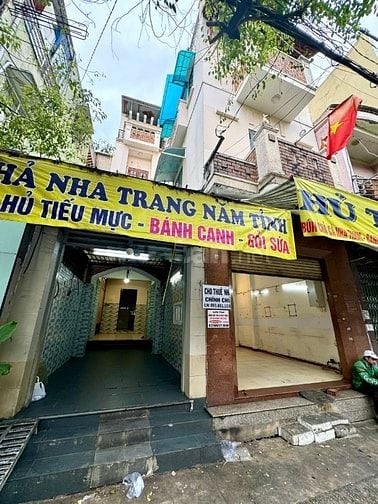 Cho Thuê Nhà MT Vạn Kiếp 7mx15m ngay Phan Xích Long Khu sần uất F&B