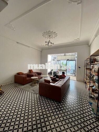 Cho thuê tầng trệt nhà nguyên căn – Nguyễn Hữu Cảnh, Q. Bình Thạnh