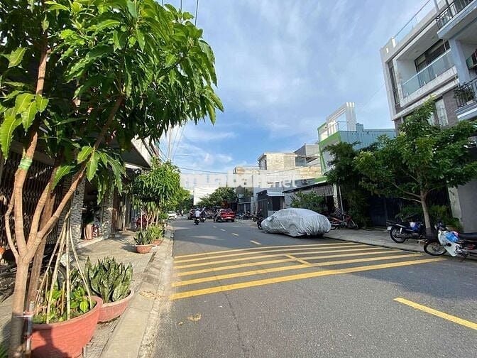 ⛺️CẦN CHUYỂN NHƯỢNG LÔ ĐÁT 
🌻ĐG 7M5.....MÂN QUANG