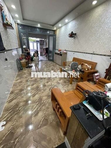 NHÀ ĐẸP MT VITRI ĐẸP ĐƯỜNG XE TẢI FUNL NỘI THẤT GIÁP TÂN BÌNH