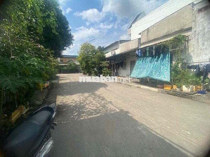 Giá Tốt - dẫy trọ 12x28m Shr đg nhựa 10m ở Bà Điểm giáp ranh Q12