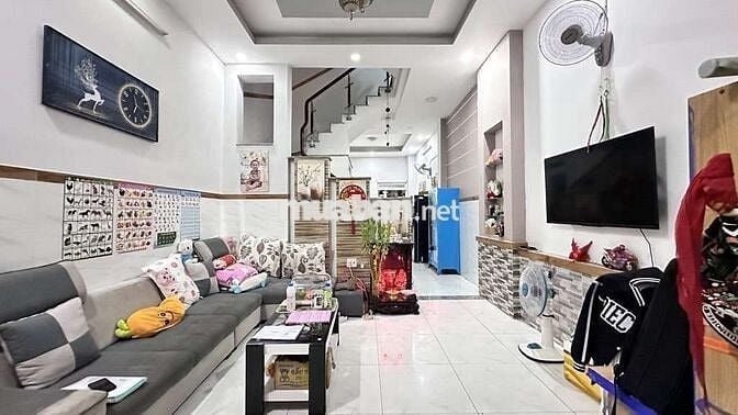 BÁN NHÀ 3 TẦNG – HẺM XE HƠI THÔNG– ĐƯỜNG ĐÔNG BẮC GẦN CVPM QUANG TRUNG