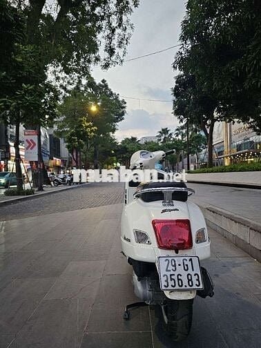 Cực đẹp GTS 125 3vie trắng