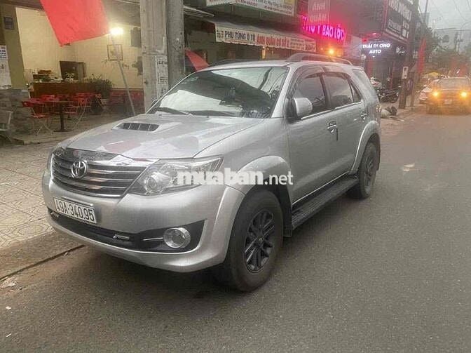 Toyota Fortuner 2015 mấy dầu xe 1 chủ mua mới zin