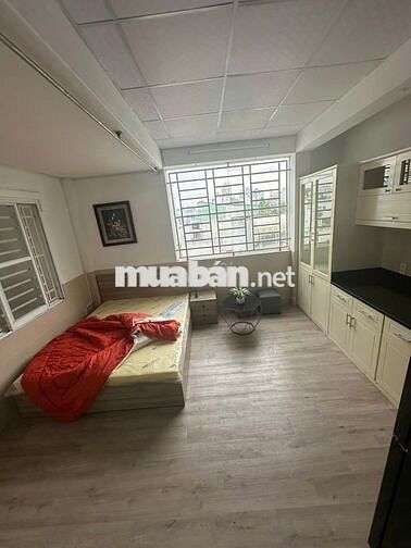 🌤️ STUDIO RỘNG 40M² – BẾP DÀI, CỬA SỔ SIÊU THOÁNG, SÂN THƯỢNG RIÊNG