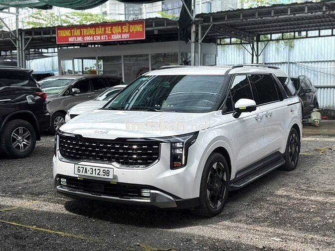 Kia Carnival 2024 2.2D Premium 8 chỗ - 72000 km