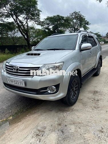 Toyota Fortuner 2015 2.5G 4x2 - 88800 km