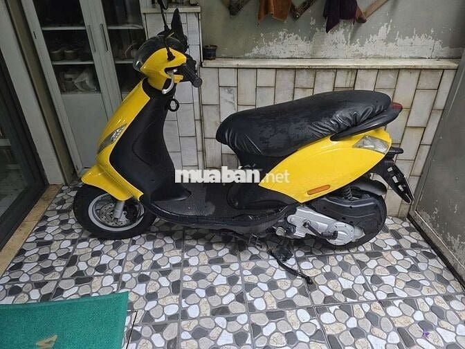 Cần bán piaggio zip