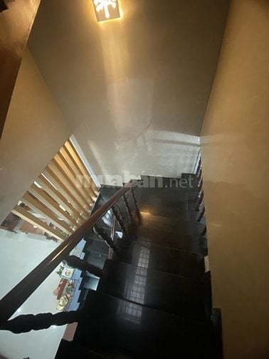 Nhà 2 tầng mặt tiền kinh doanh đường số 12 sát ga metro Bình Thái, Trư