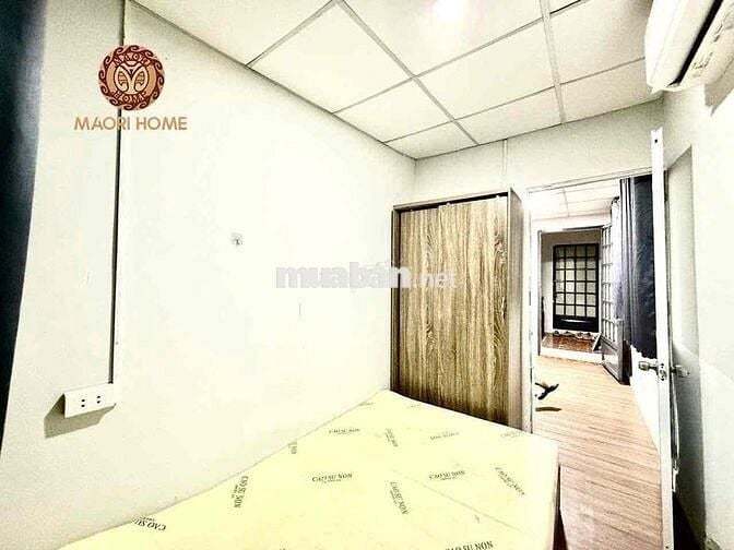 Căn Hộ 2PN sẵn nội thất cửa sổ trời , Phongg khách + Bếp To