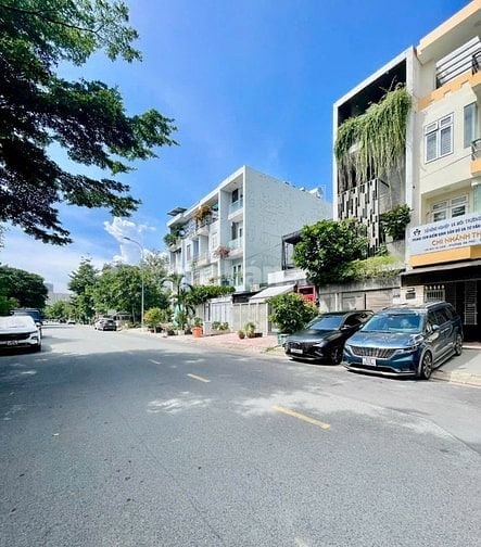 Bán nhà mặt tiền Bùi Tá Hán, Quận 2, DT 4x20m. Trệt 3 lầu.  Giá 22 tỷ