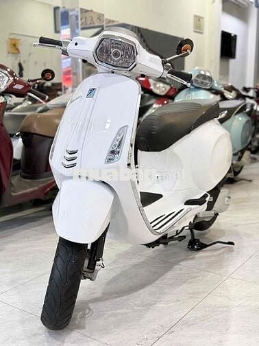 Vespa iget 2018 Trắng phố B2 - 10 Triệu lấy xe
