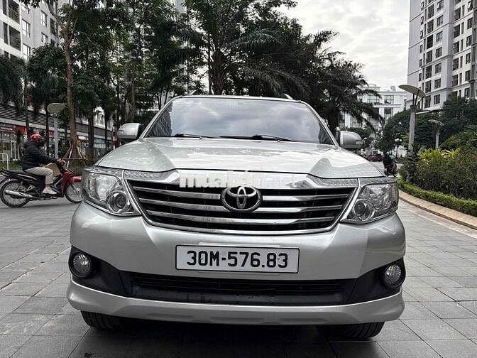 Toyota Fortuner 2013 2.7V 4x4 - 15000 km
