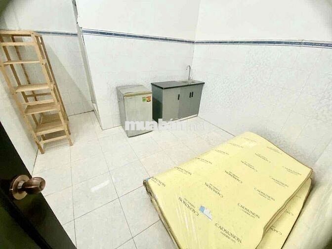 TRỐNG SẴN STUDIO XINH XẮN ZÁ SIÊU RẺ PHÙ HỢP Ở 1-2 NGƯỜI