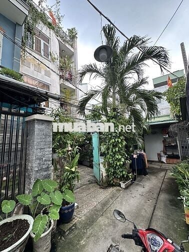 Hạ giá cần bán gấp nhà nát hẻm hướng Nam Phú Thuận Q7