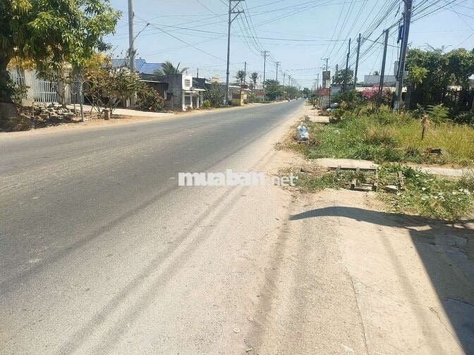 Cần bán lô đất 325m2 , giá chỉ hơn 4tr/m