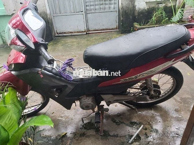 Xe để lâu ko chạy nên bán lại ai cần liên hệ