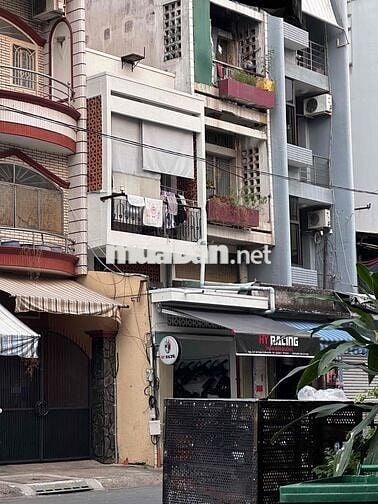 Chính chủ bán nhà mặt tiền ngay chợ Hoà Bình